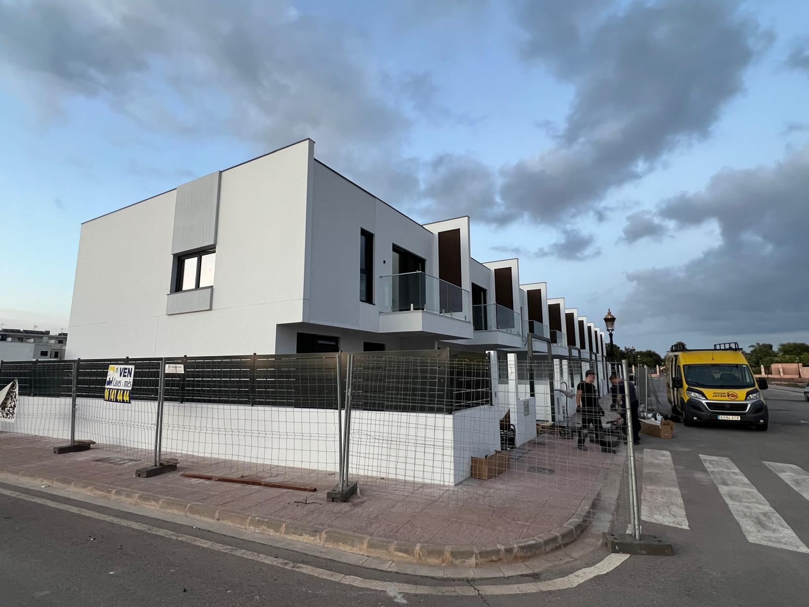 079fb72b-207e-4379-ba58-b6821d6ac885